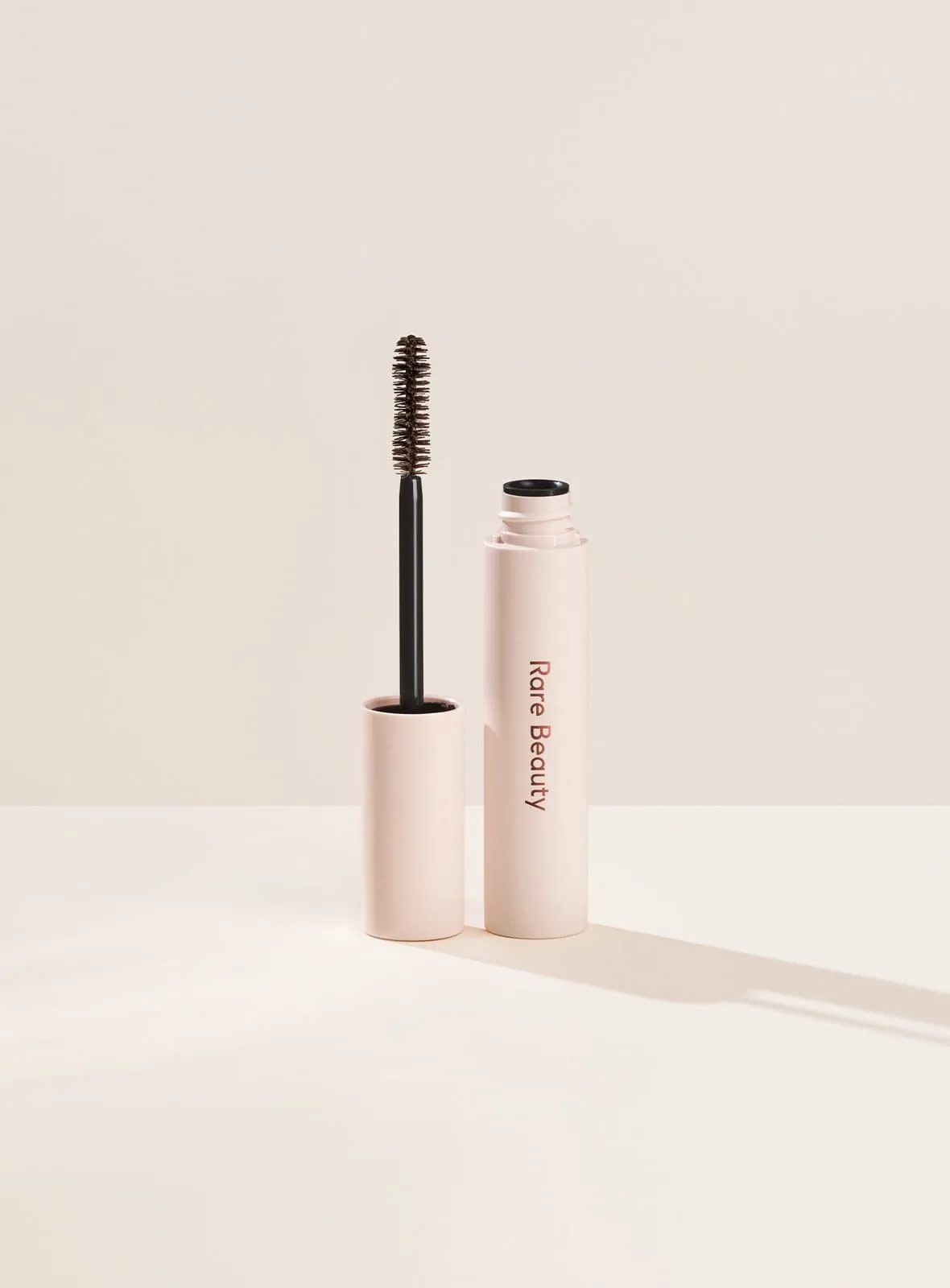 Perfect Strokes Universal Volumizing Mascara